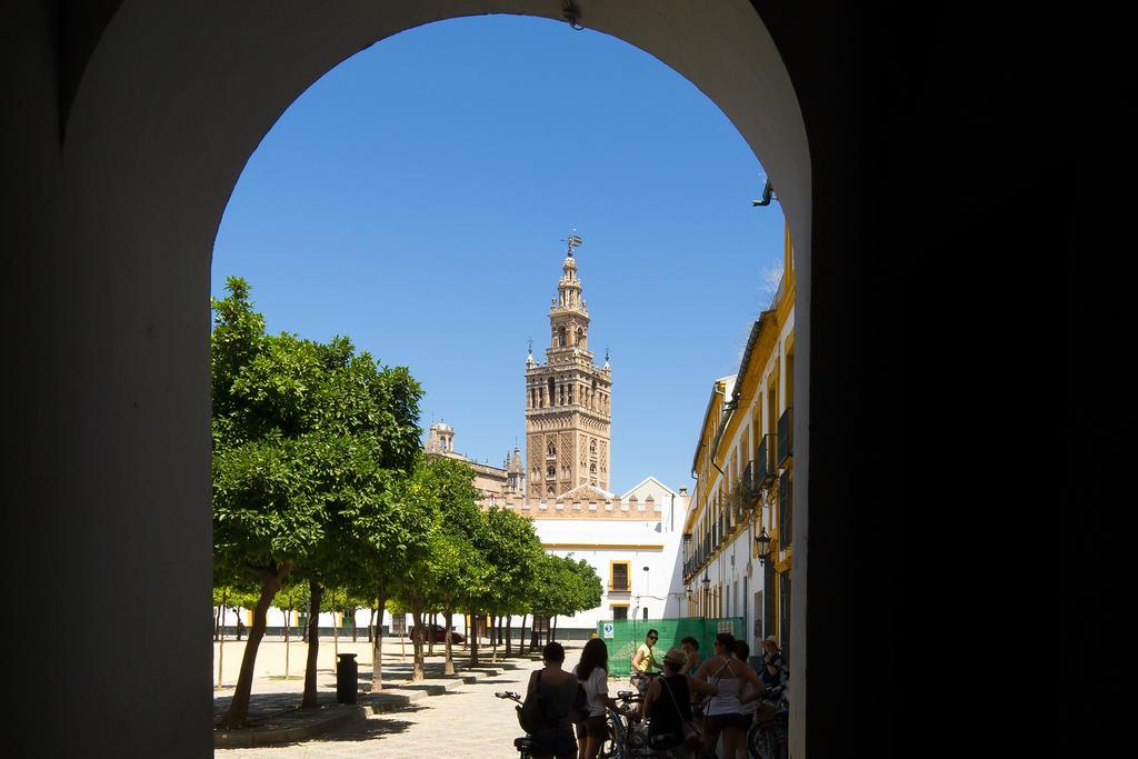 Holi-Rent Historic House Next To The Alcazar Apartment Seville Exterior photo